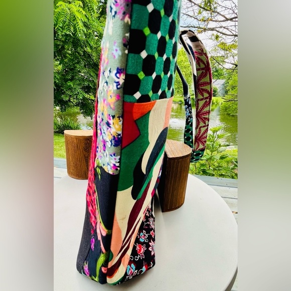 Colorful Patchwork Tote Bag - Vibrant Designer Style, Size 16.5x14 NWT - Picture 8 of 10